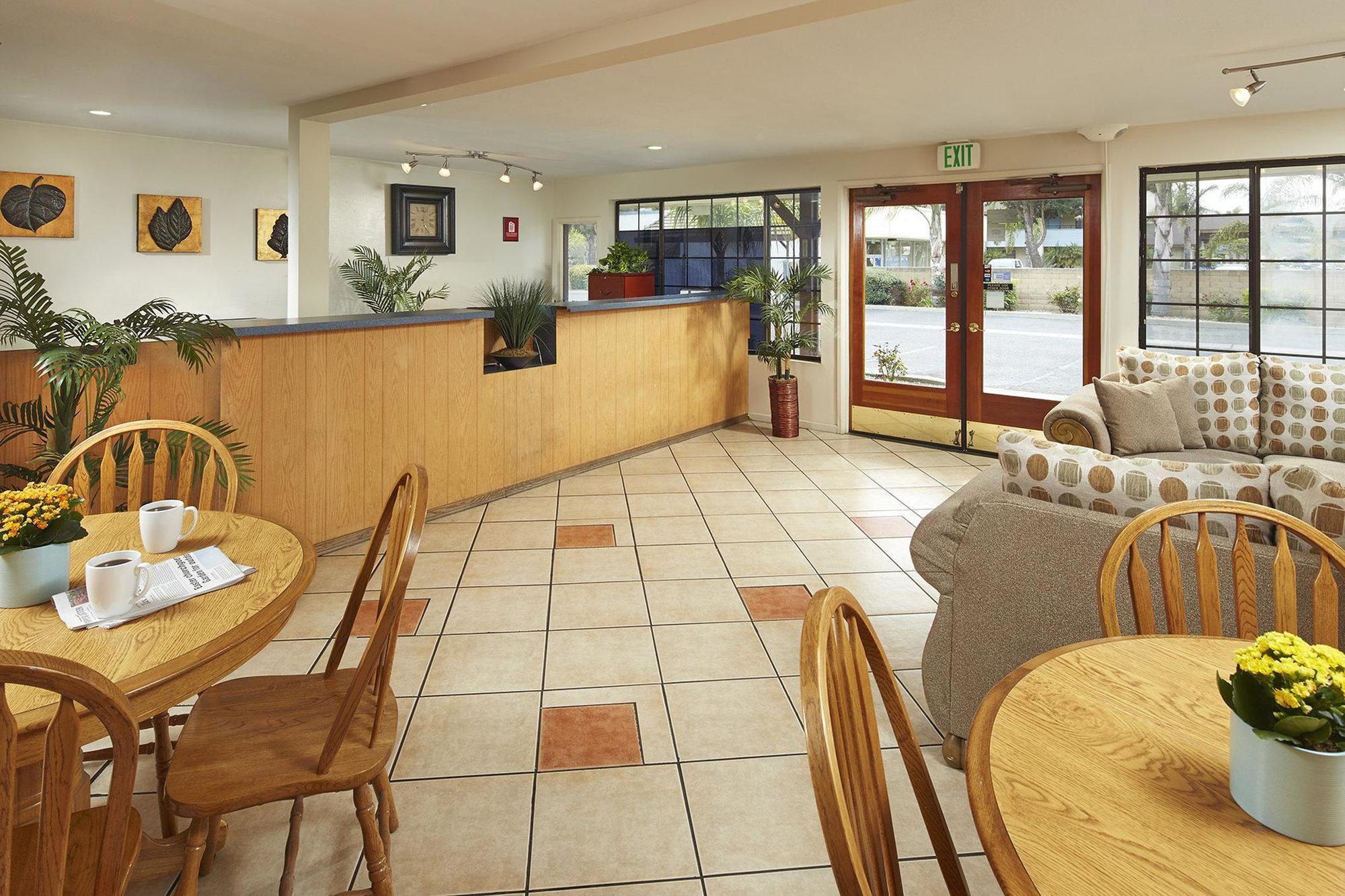 Red Roof Inn Lompoc Extérieur photo